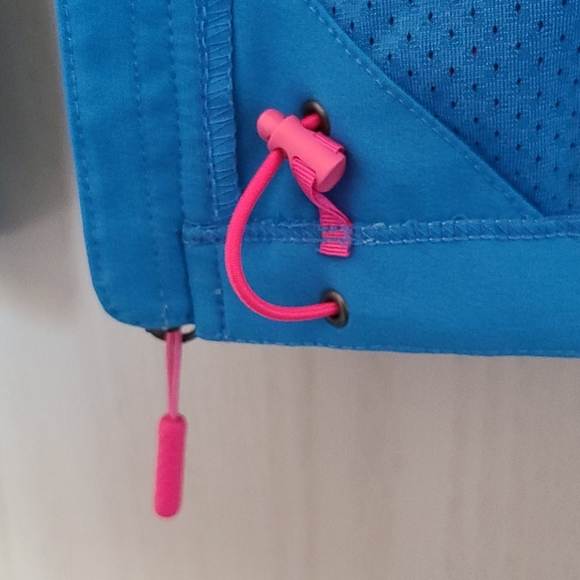 North Face windbreaker - Picture 6 of 6